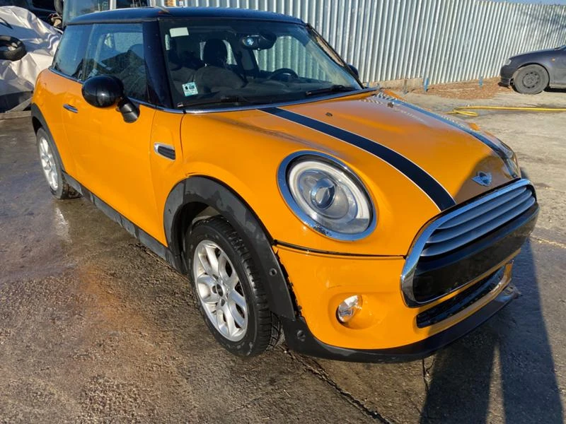 Mini Cooper 1.5 D, снимка 1 - Автомобили и джипове - 34918896