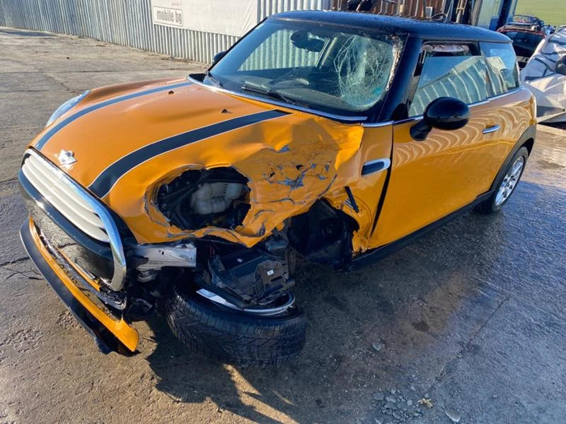 Mini Cooper 1.5 D, снимка 2 - Автомобили и джипове - 34918896