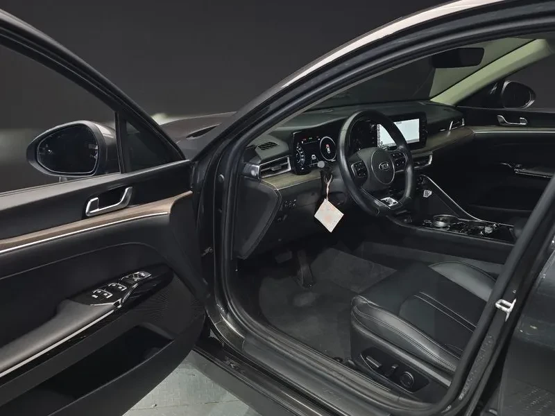 Kia K5 1.6 Turbo Noblesse, снимка 10 - Автомобили и джипове - 55888764