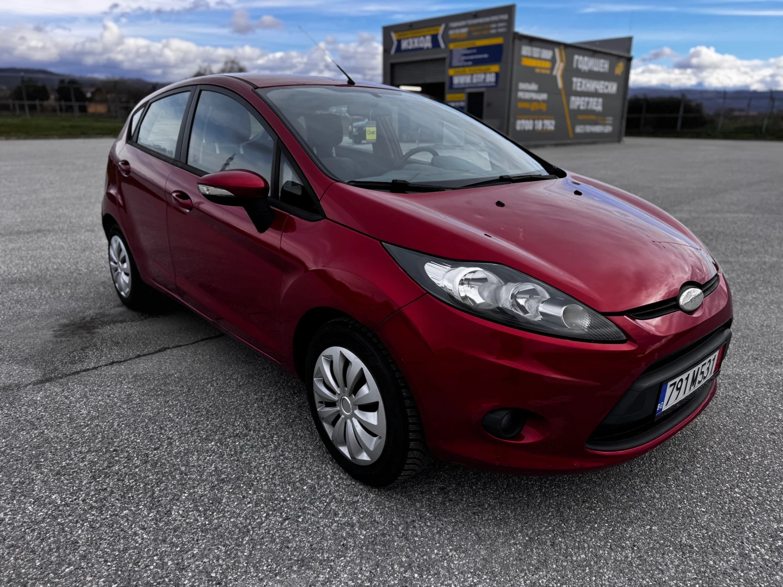 Ford Fiesta 1.4 /// Фабрична газ ! ! !, снимка 1