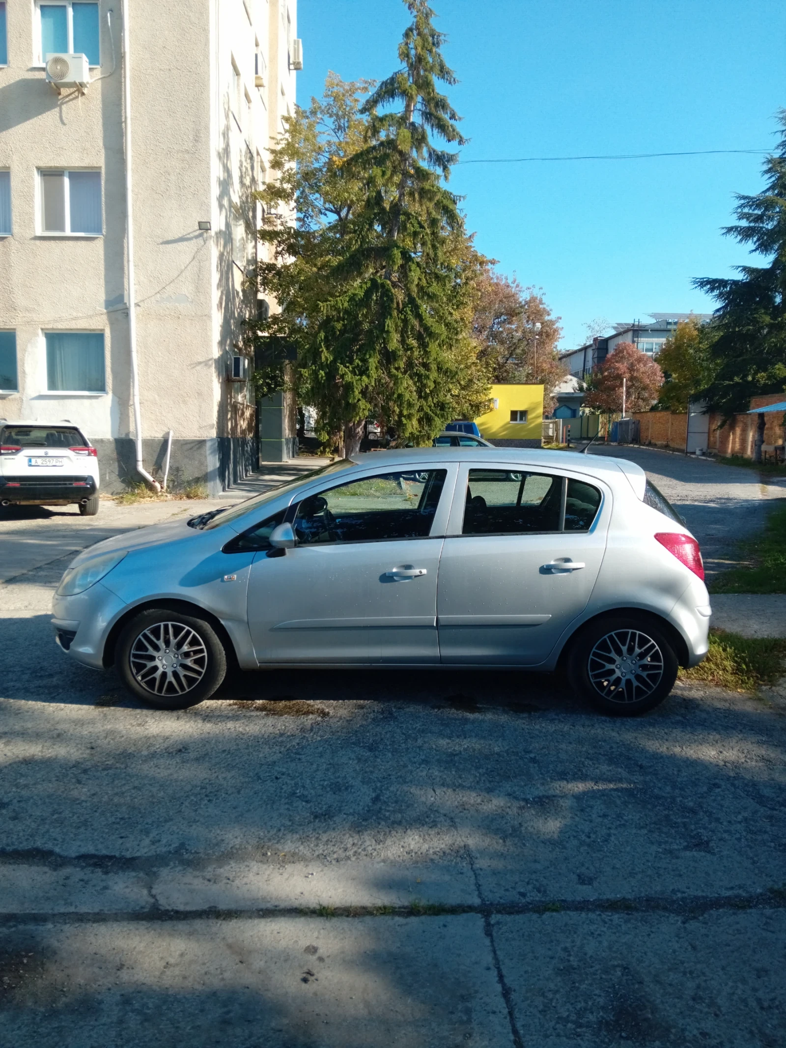 Opel Corsa D  1.4 - изображение 2