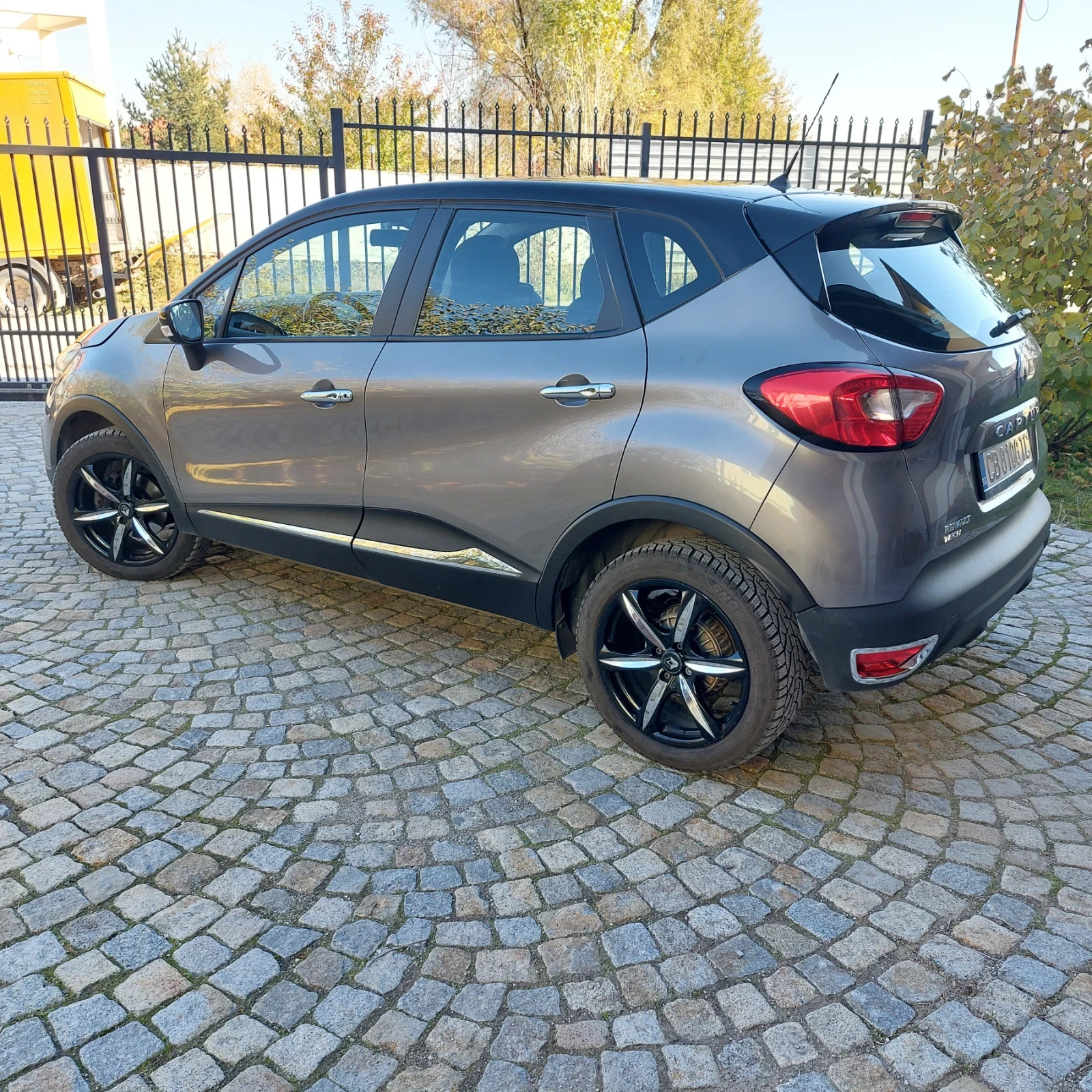 Renault Captur  - изображение 5