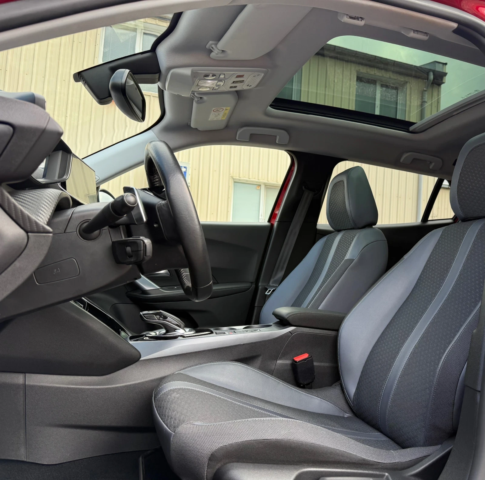 Peugeot 2008 1.2 , 3D i-COCKPIT , PANORAMA - изображение 8