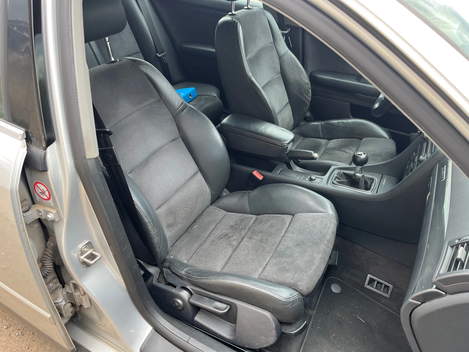 Audi A4 1.8T BFB 4X4 6 скорости, снимка 12 - Автомобили и джипове - 49846052