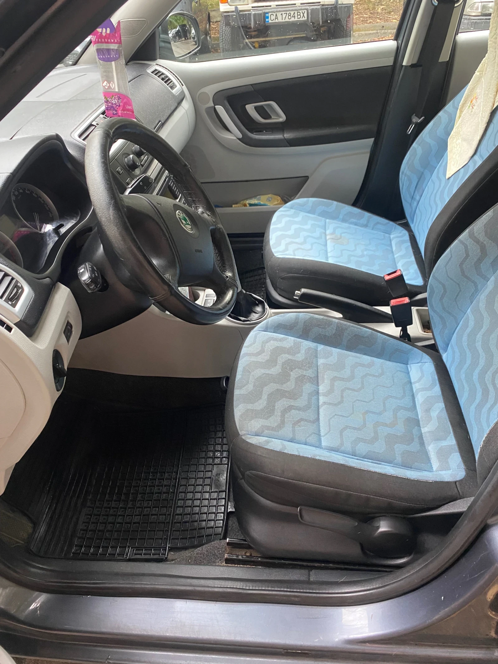 Skoda Fabia 1.4, 86к.с, ГАЗОВ ИНЖЕКЦИОН - изображение 8