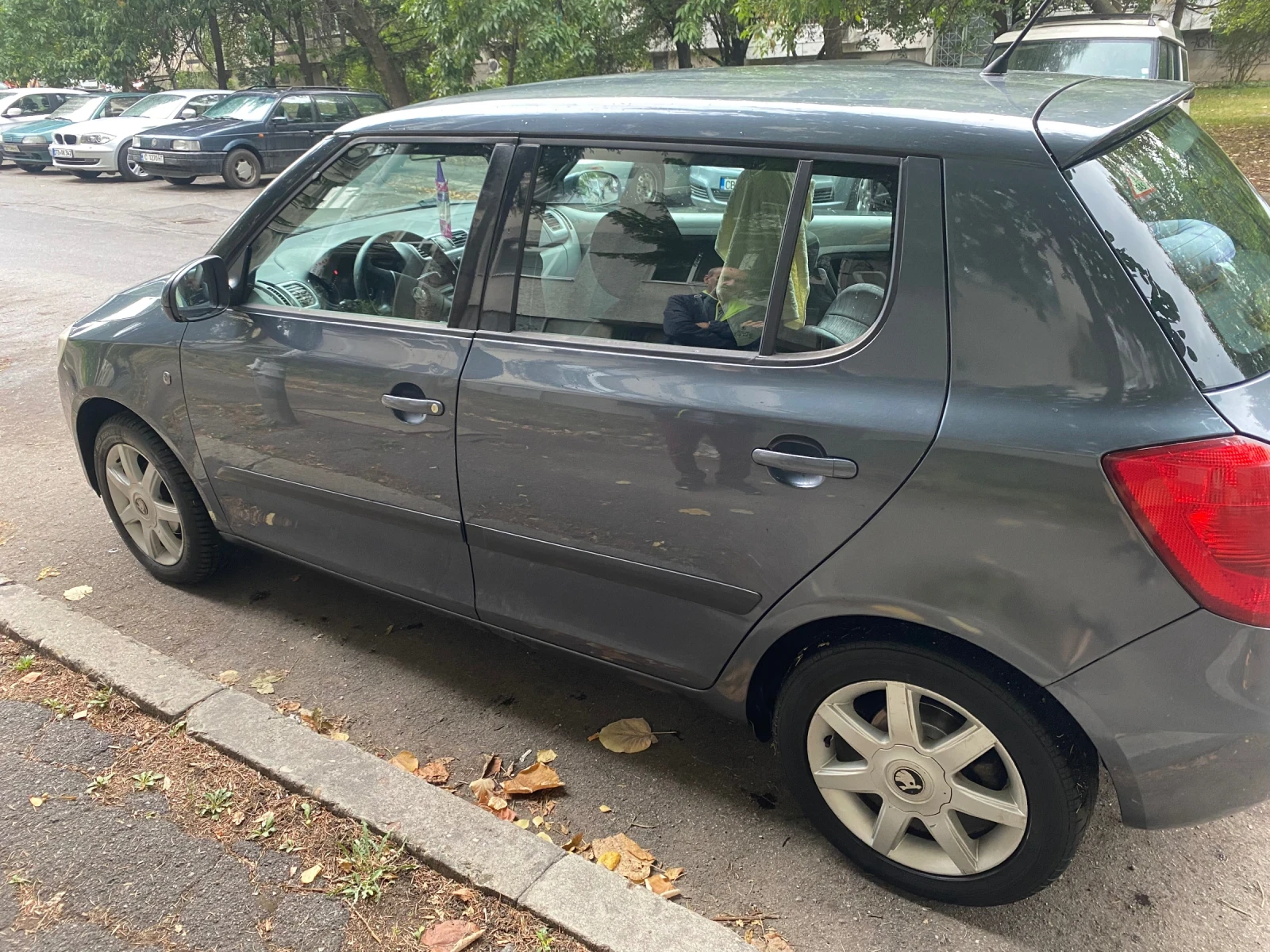 Skoda Fabia 1.4, 86к.с, ГАЗОВ ИНЖЕКЦИОН - изображение 4