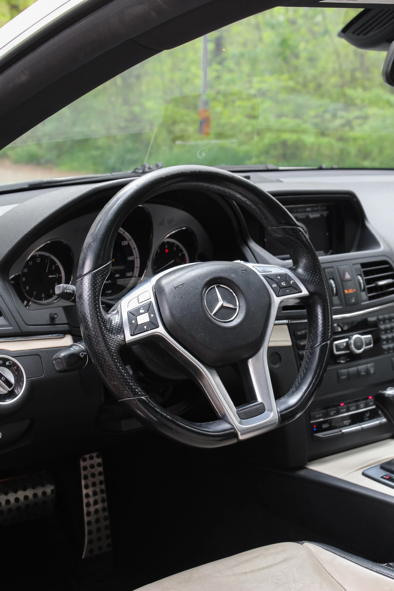 Mercedes-Benz E 500 AMG* COUPE* DESIGNO* HARMAN* ПОДГРЕВ* ПАНО*  - изображение 8