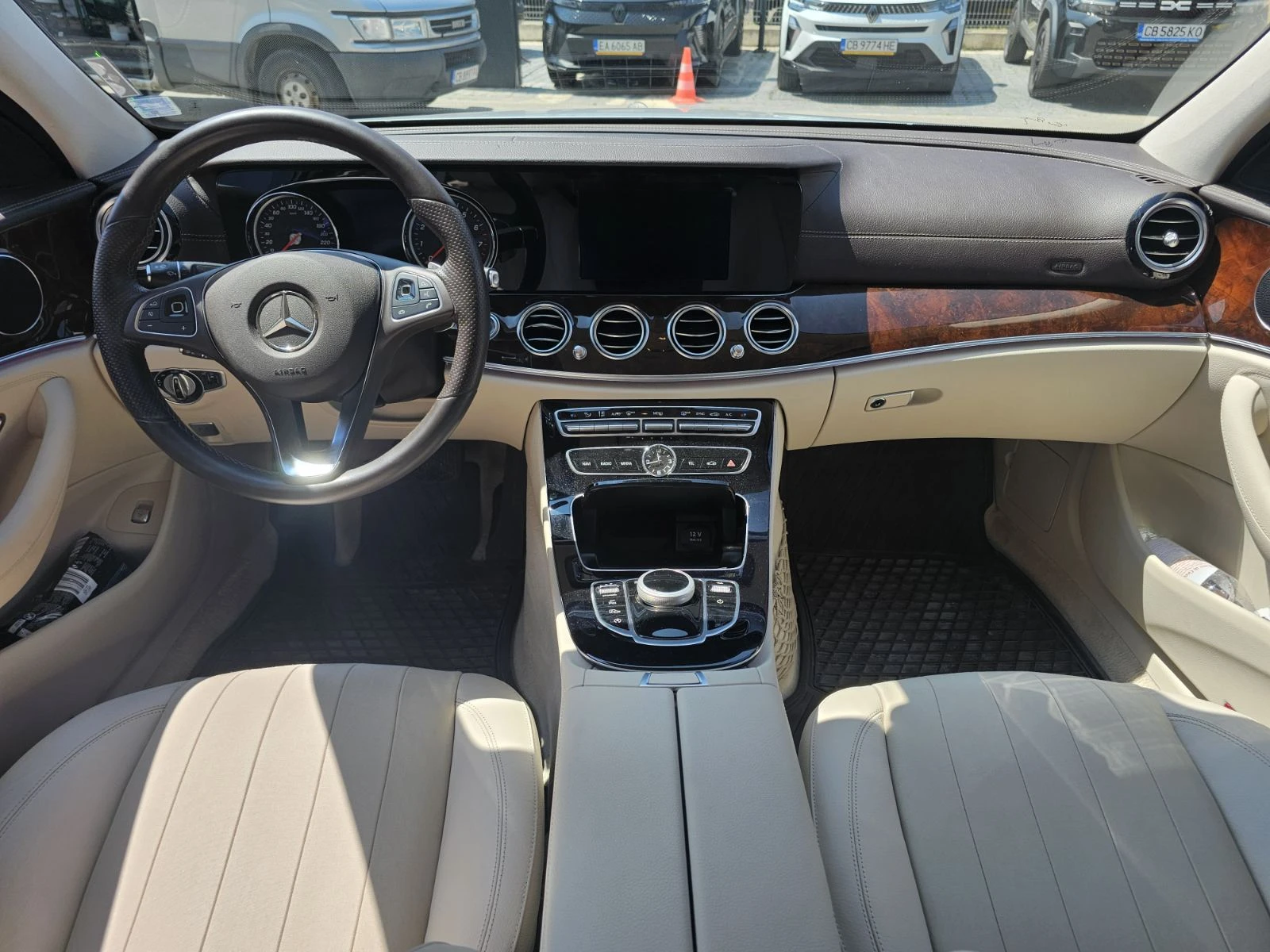 Mercedes-Benz E 200 2.0 TCe - изображение 7