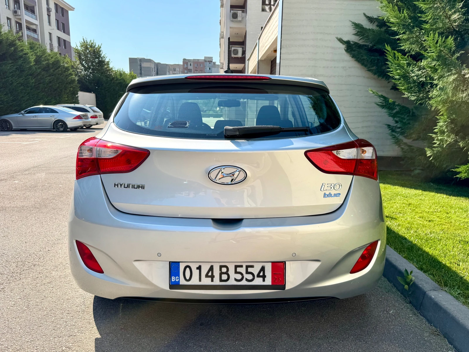 Hyundai I30 1.6CRDI NAVI PODGREV KAMERA PARKTRONIK - изображение 6