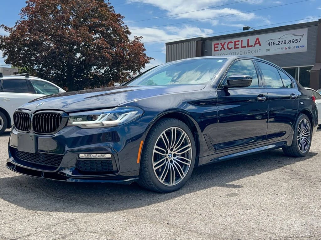 BMW 530 xDrive* PANO* M SPORT*  - изображение 3