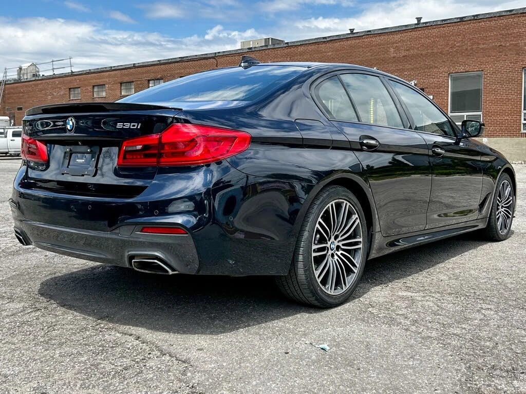 BMW 530 xDrive* PANO* M SPORT*  - изображение 5