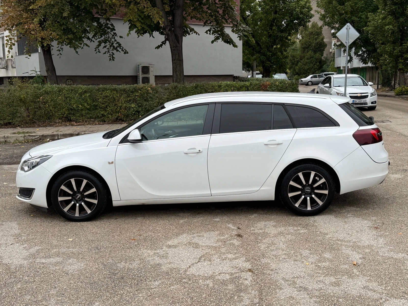 Opel Insignia FACELIFT NAVI 2014  УНИКАЛНА НОВ ВНОС 2.0diesel - изображение 6