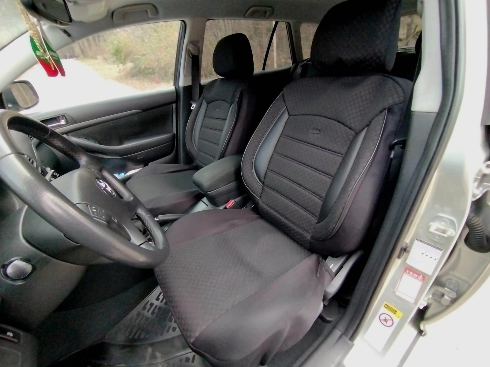 Toyota Avensis D4D - изображение 9