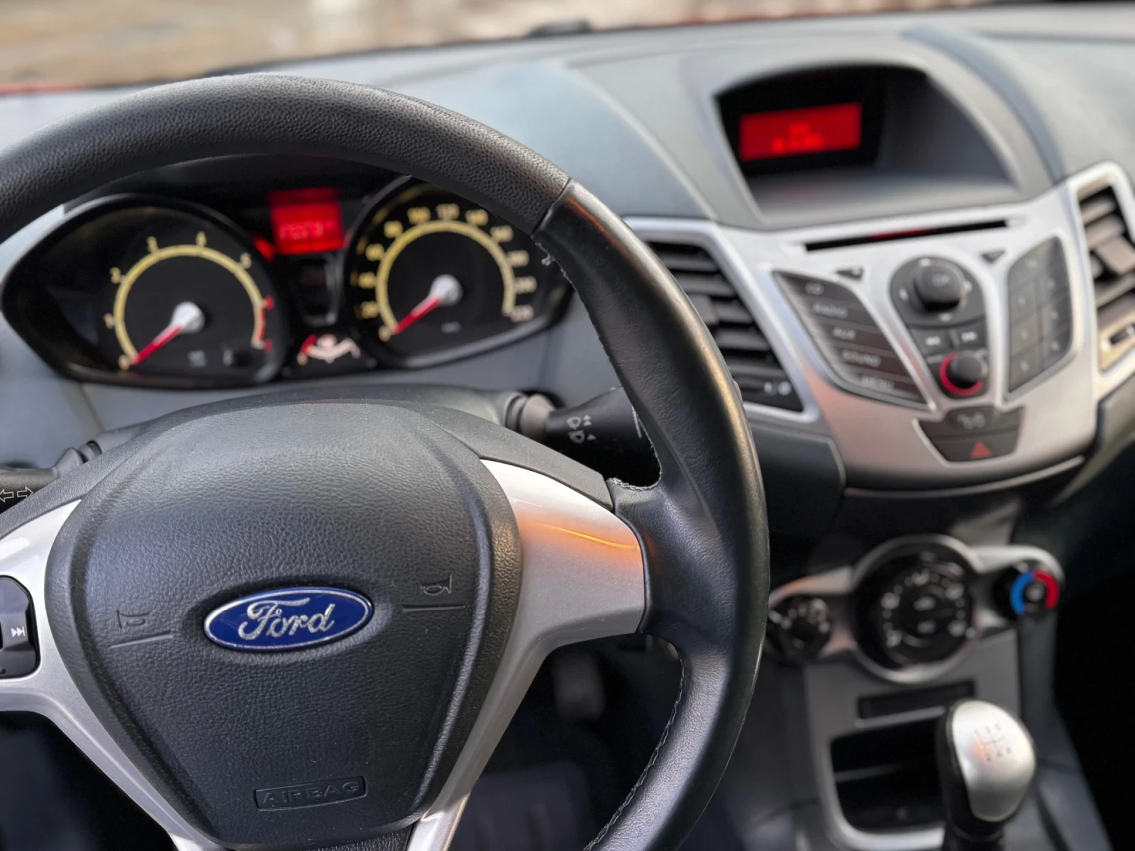 Ford Fiesta 1.4 /// Фабрична газ ! ! ! | Mobile.bg — изображение 9