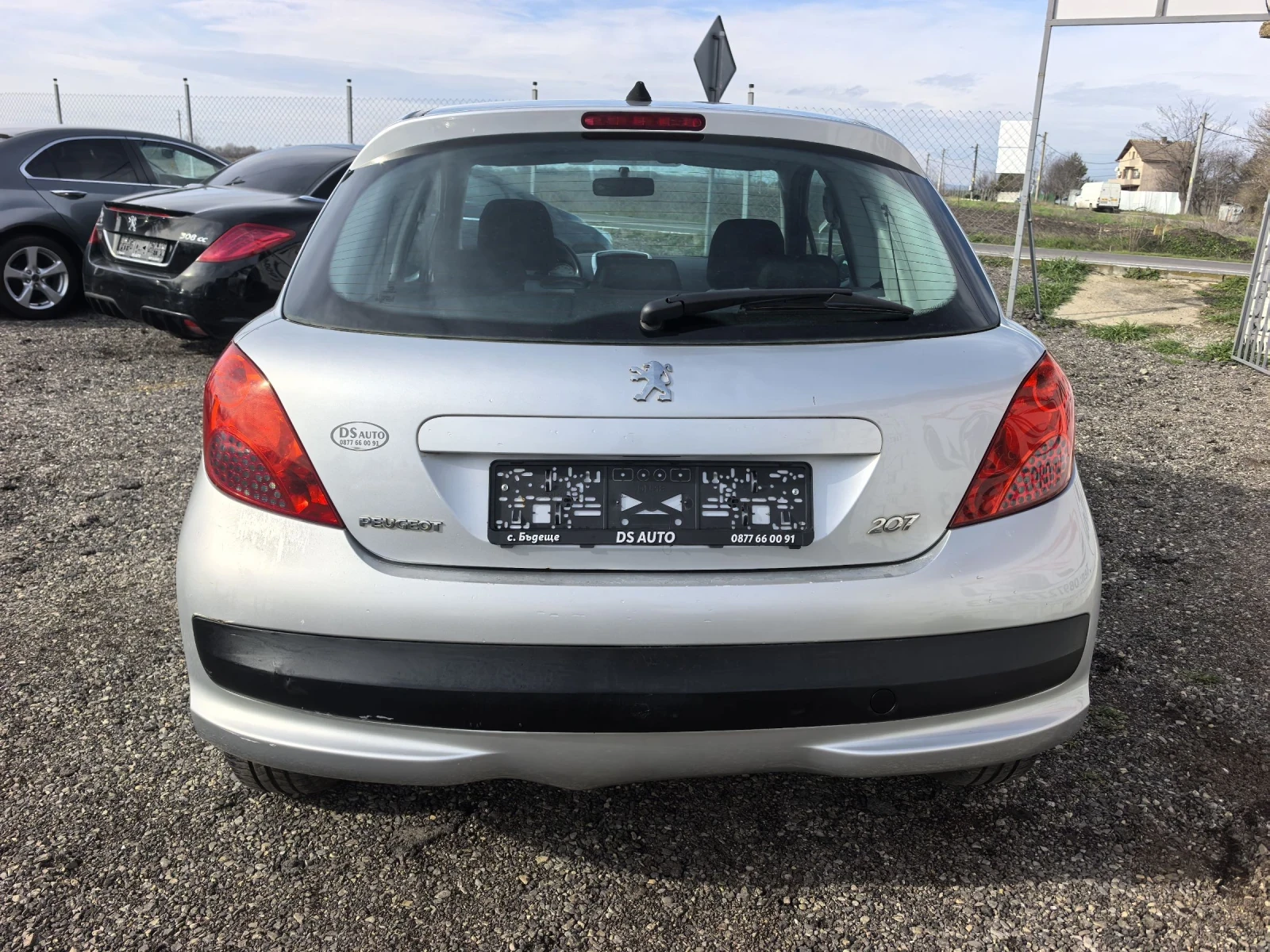 Peugeot 207 1.4i - изображение 4
