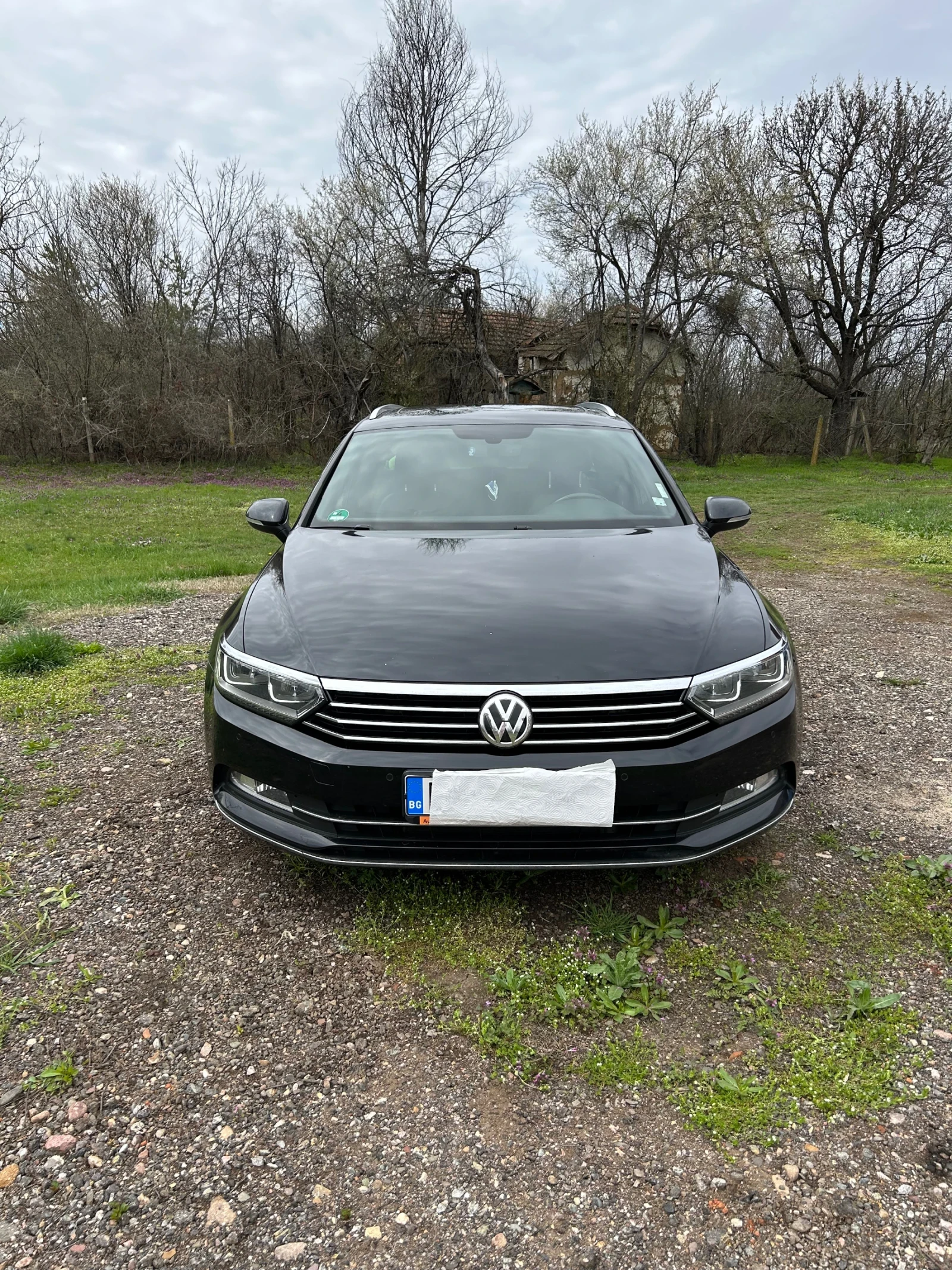 VW Passat Комби, снимка 10 - Автомобили и джипове - 53835854