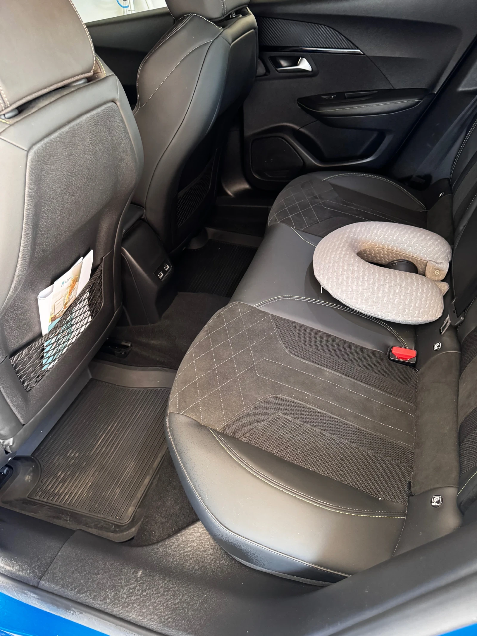 Peugeot 2008 GT , снимка 12 - Автомобили и джипове - 53979503