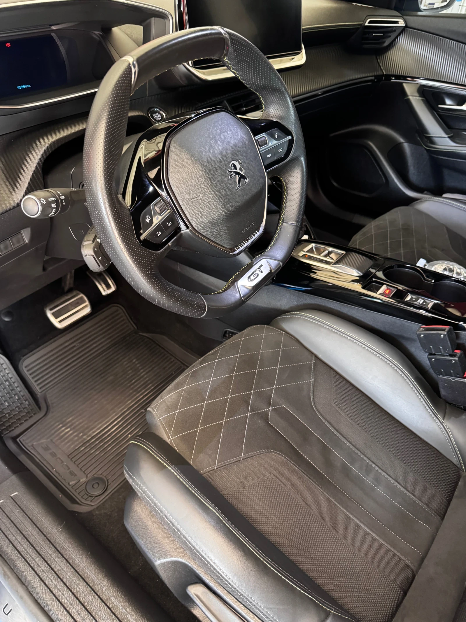 Peugeot 2008 GT , снимка 9 - Автомобили и джипове - 53979503