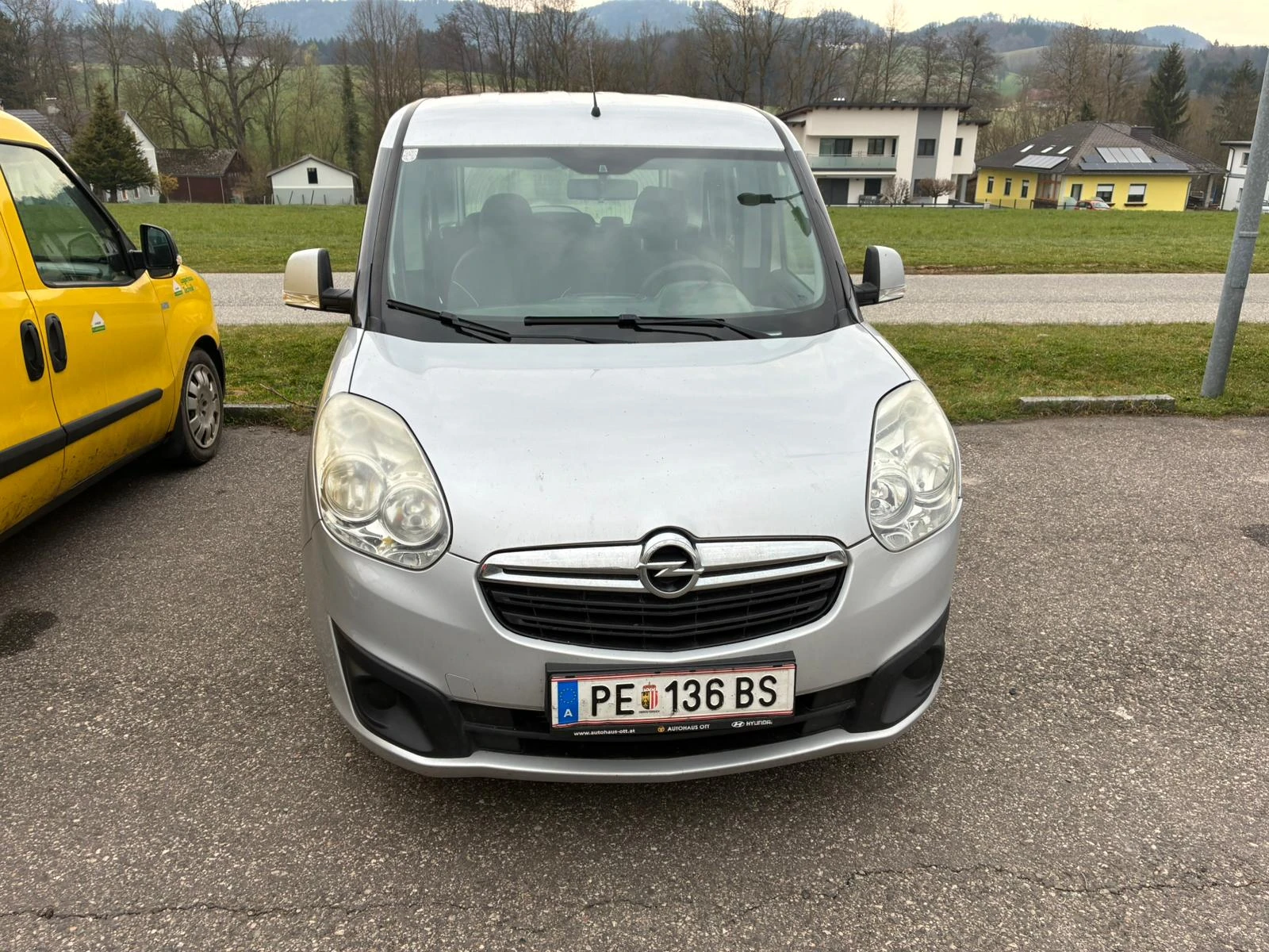 Opel Combo 1.6CDTI, снимка 6 - Автомобили и джипове - 54228132