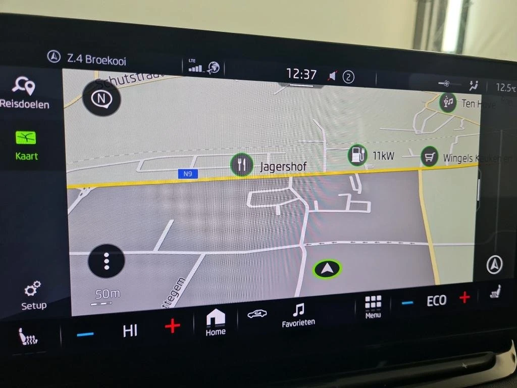 Skoda Enyaq iV 80, снимка 8 - Автомобили и джипове - 54370126