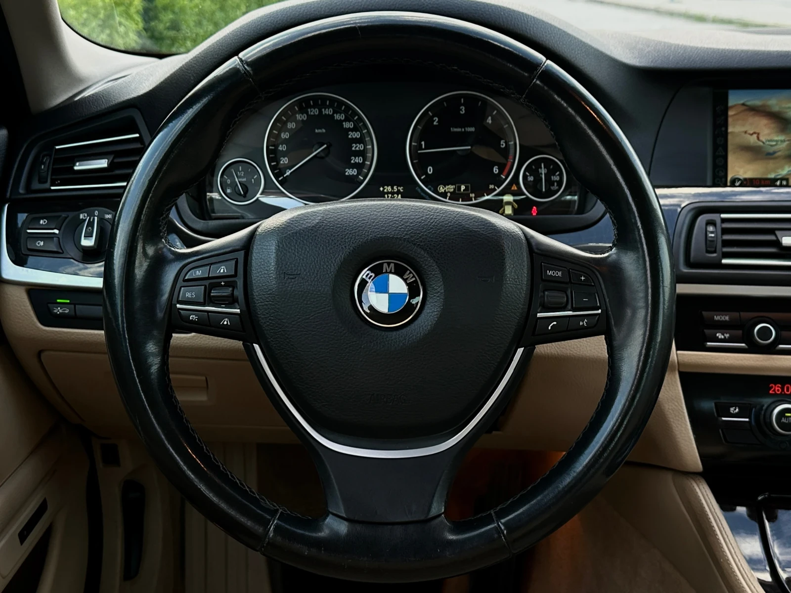 BMW 525 d LUXURY PACKAGE / DISTRONIC / ПЪЛНА ИСТОРИЯ , снимка 7 - Автомобили и джипове - 54478219