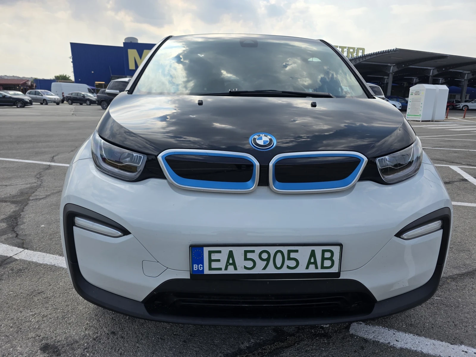 BMW i3 120AH* 42.2KW* LED* ПАНОРАМА* ШВЕЙЦАРИЯ, снимка 2 - Автомобили и джипове - 55019664