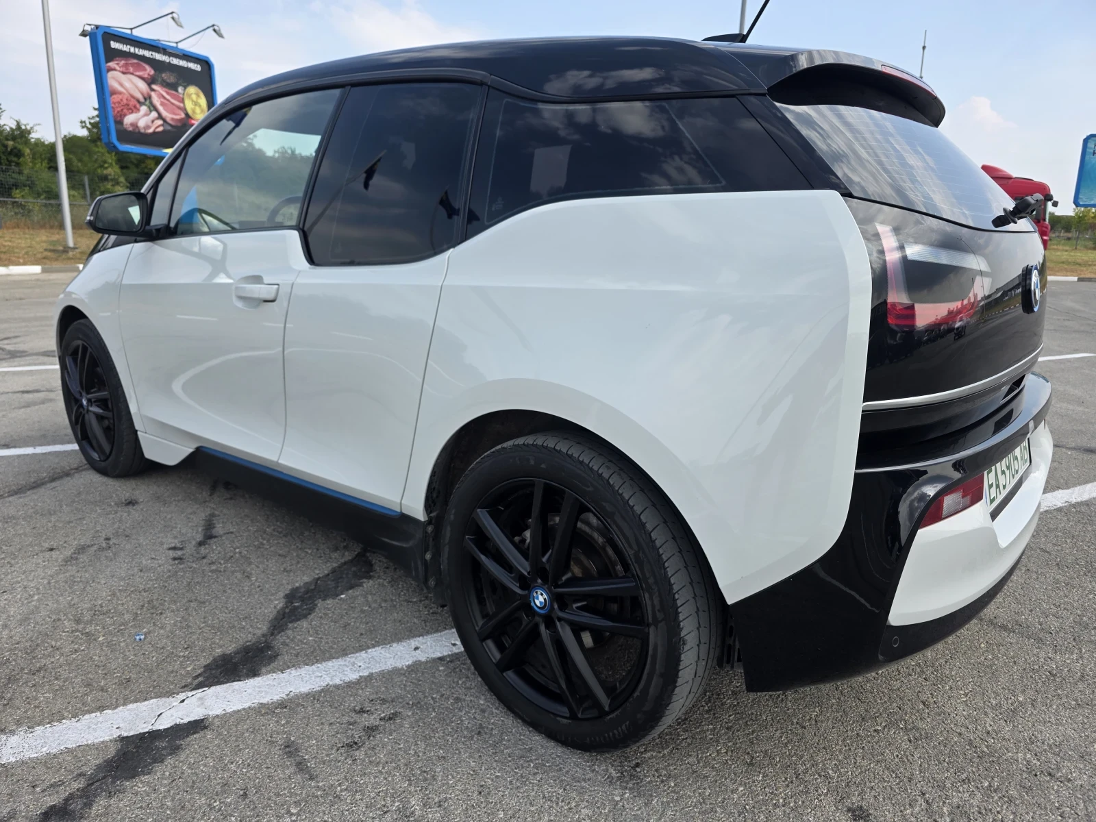 BMW i3 120AH* 42.2KW* LED* ПАНОРАМА* ШВЕЙЦАРИЯ, снимка 6 - Автомобили и джипове - 55019664