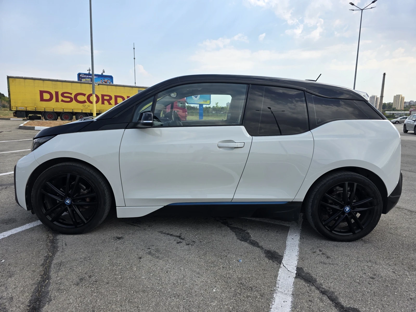 BMW i3 120AH* 42.2KW* LED* ПАНОРАМА* ШВЕЙЦАРИЯ, снимка 7 - Автомобили и джипове - 55019664