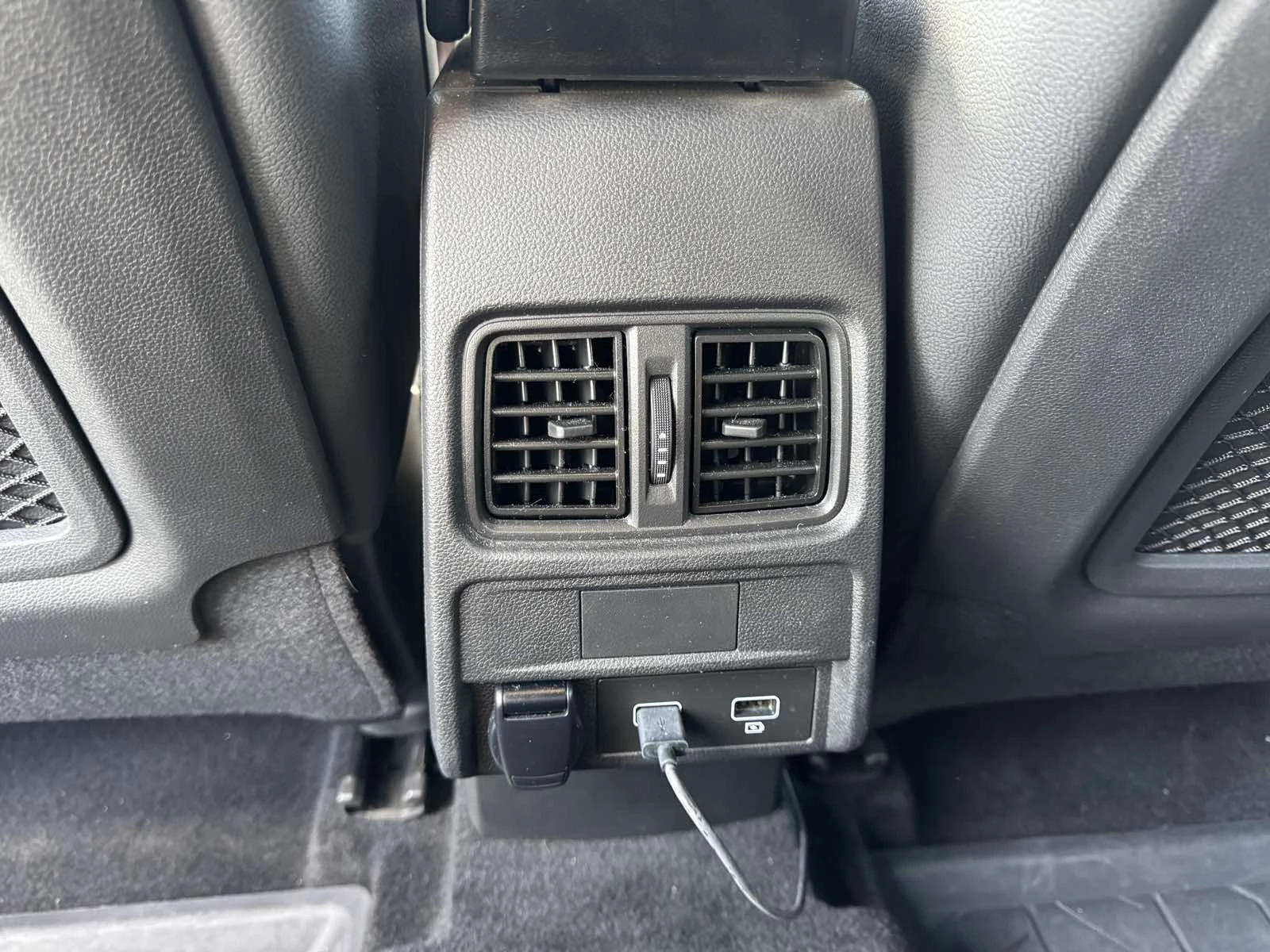 Renault Arkana 1.6 E-TECH HYBRID, снимка 15 - Автомобили и джипове - 54749634