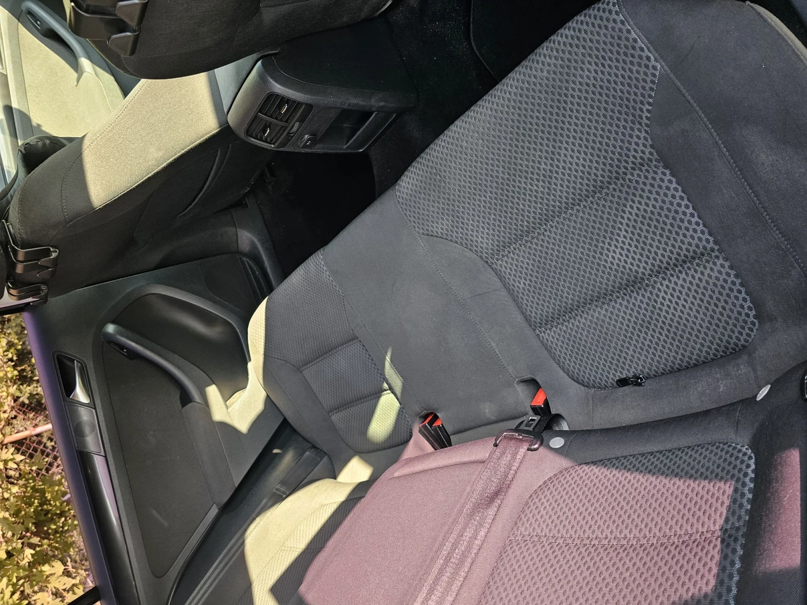 VW Jetta MK 6, 1.6TDI, снимка 10 - Автомобили и джипове - 54991569