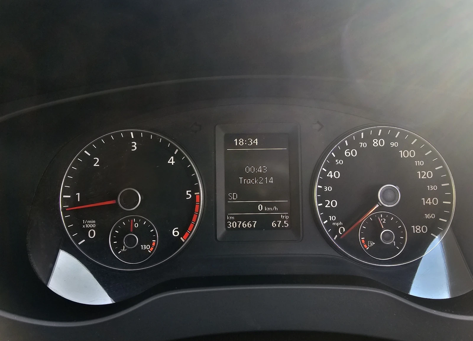 VW Jetta MK 6, 1.6TDI, снимка 12 - Автомобили и джипове - 54991569