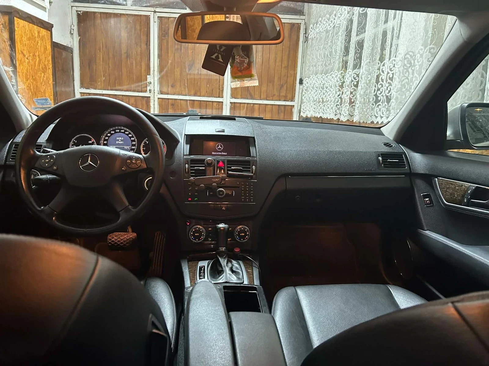 Mercedes-Benz C 220, снимка 3 - Автомобили и джипове - 55123148