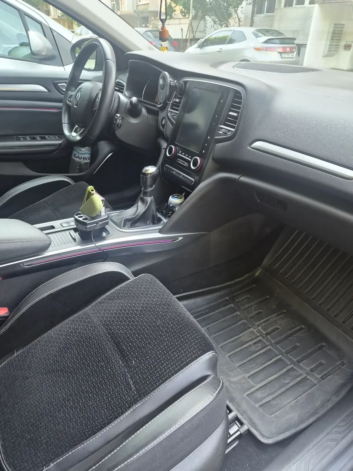 Renault Megane, снимка 6 - Автомобили и джипове - 55213376