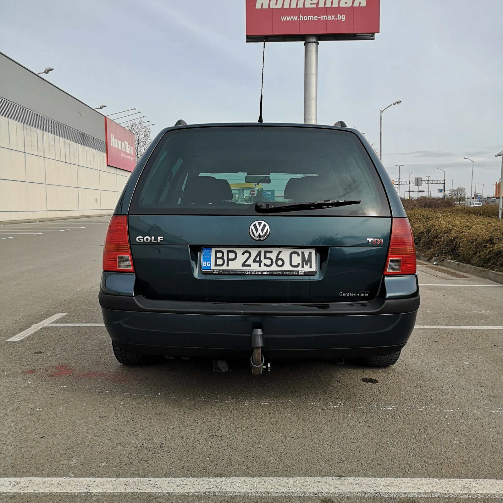 VW Golf 1.9 TDI, снимка 6 - Автомобили и джипове - 55604039