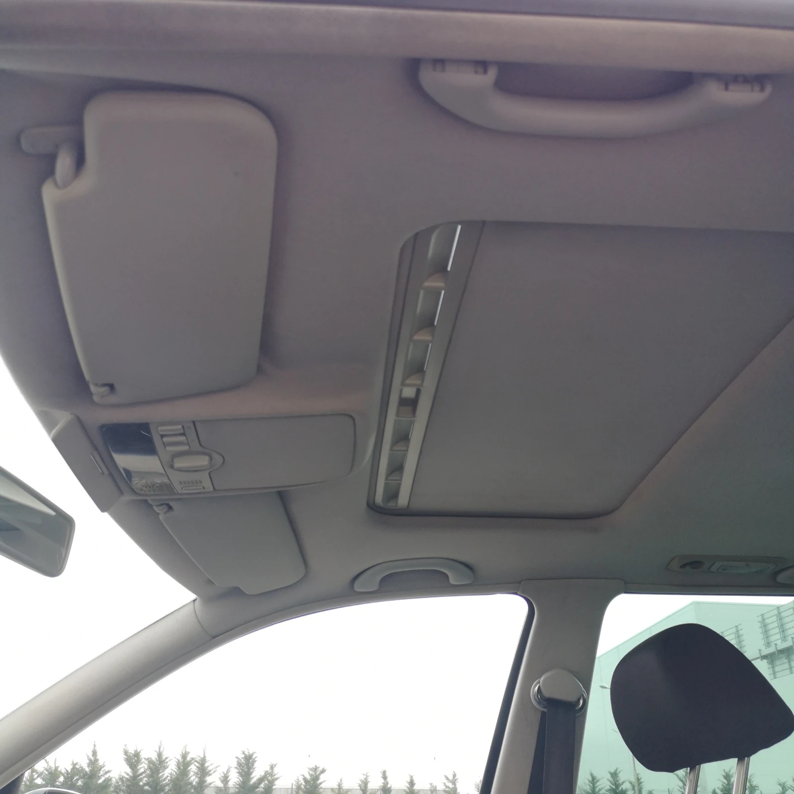 VW Golf 1.9 TDI, снимка 12 - Автомобили и джипове - 55604039