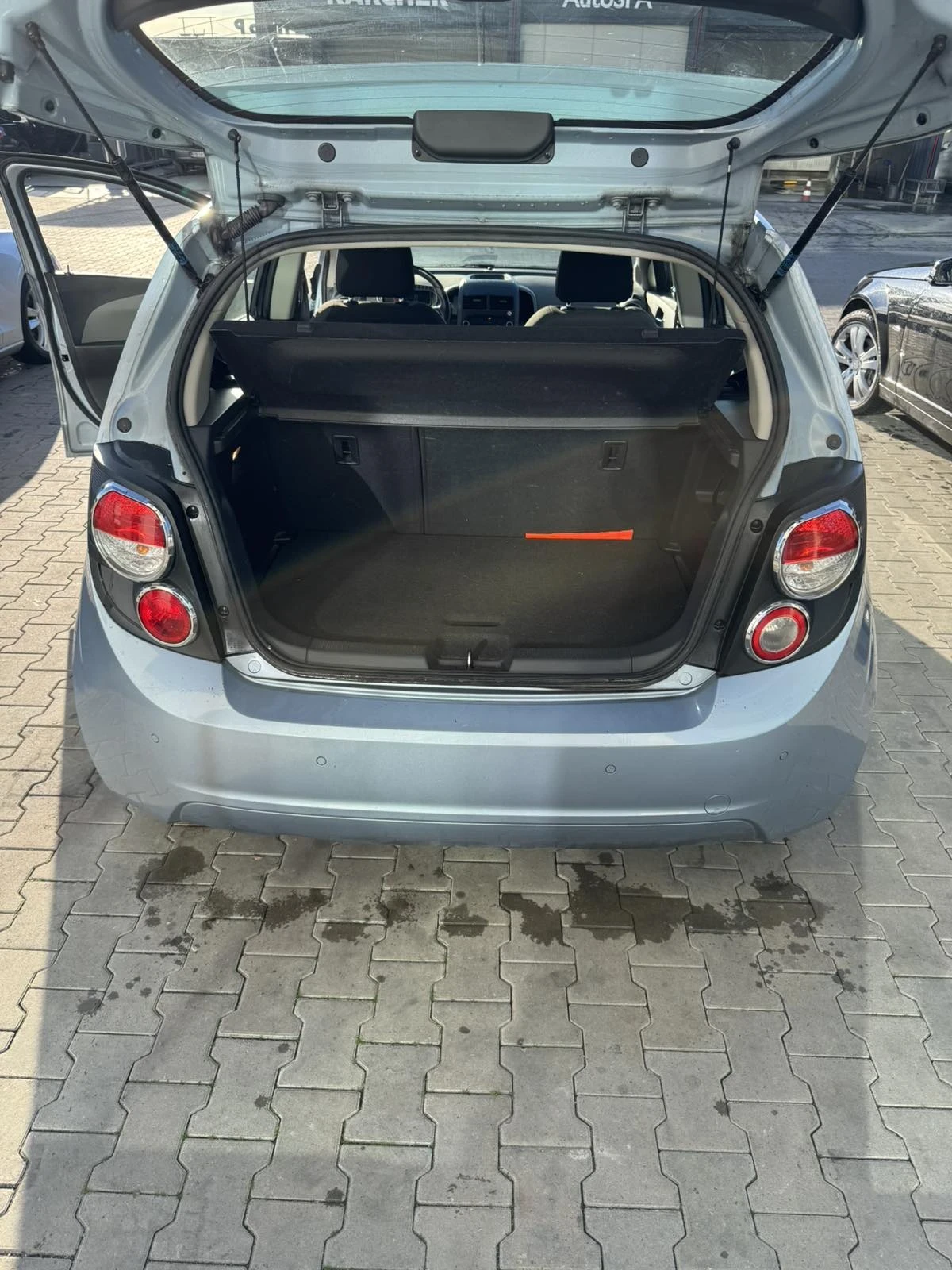 Chevrolet Aveo 1.2, снимка 11 - Автомобили и джипове - 55653029