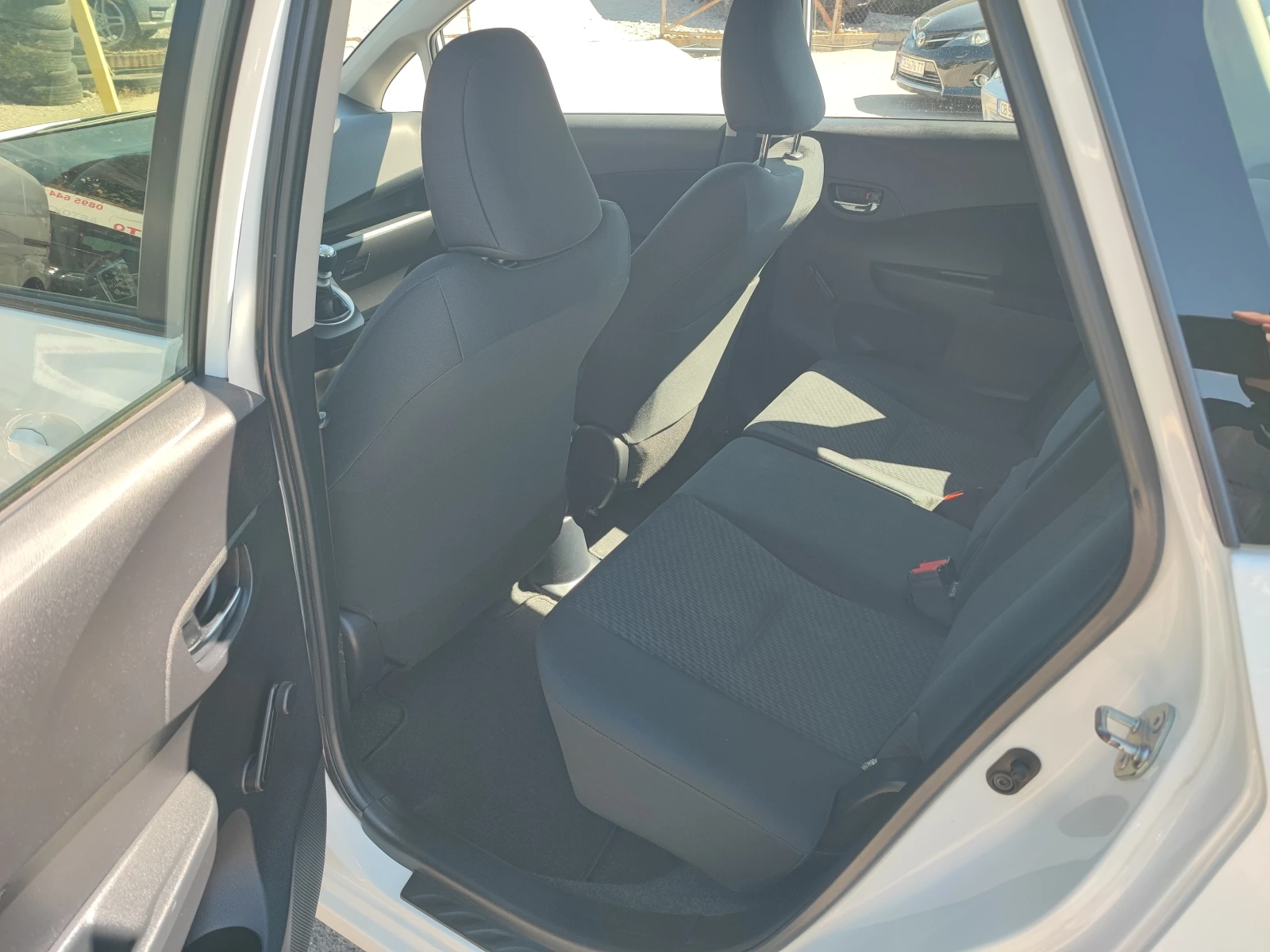 Toyota Verso S 1.3-99ks-6sk-KAMЕРА-НАВИГАЦИЯ, снимка 14 - Автомобили и джипове - 56068177