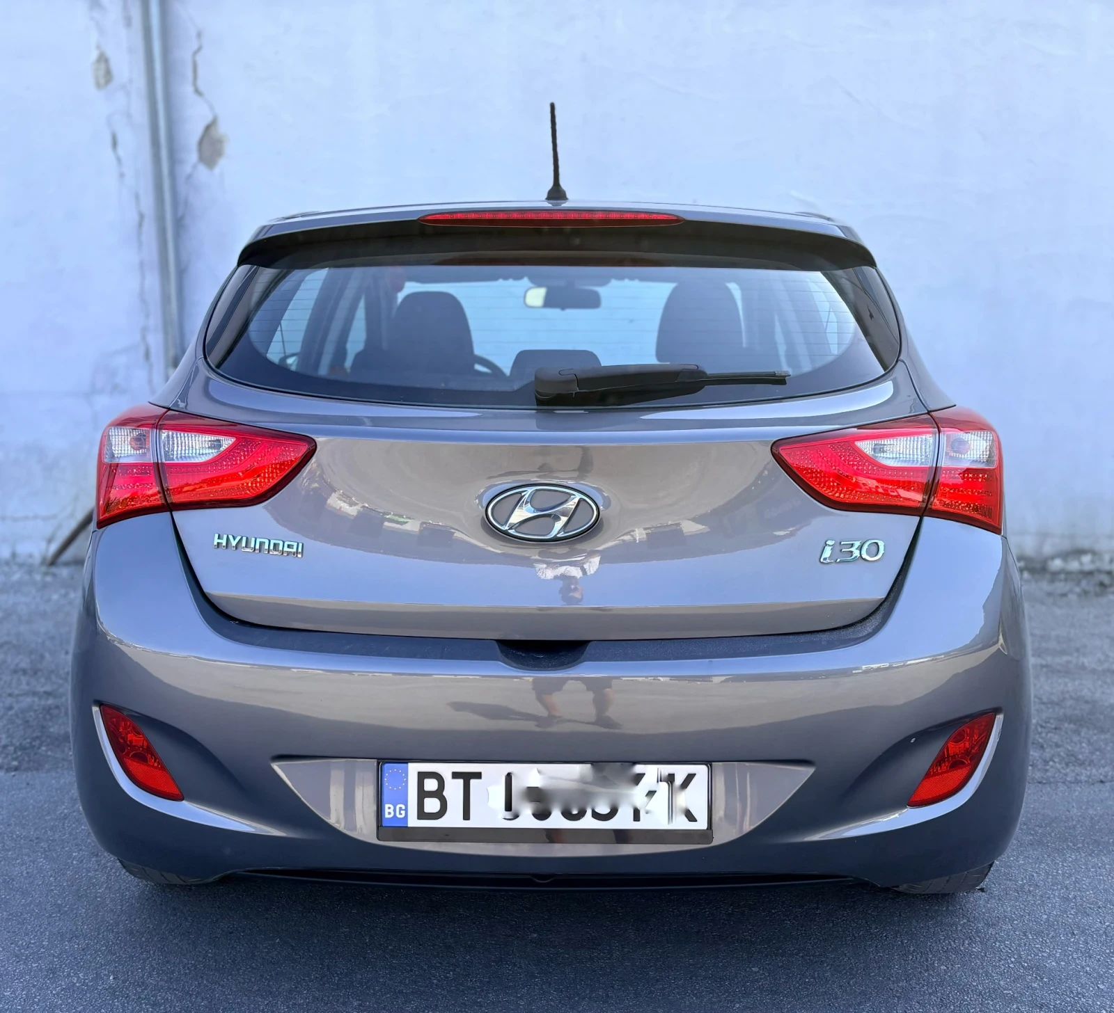 Hyundai I30 1.4i 107500, снимка 5 - Автомобили и джипове - 56121037