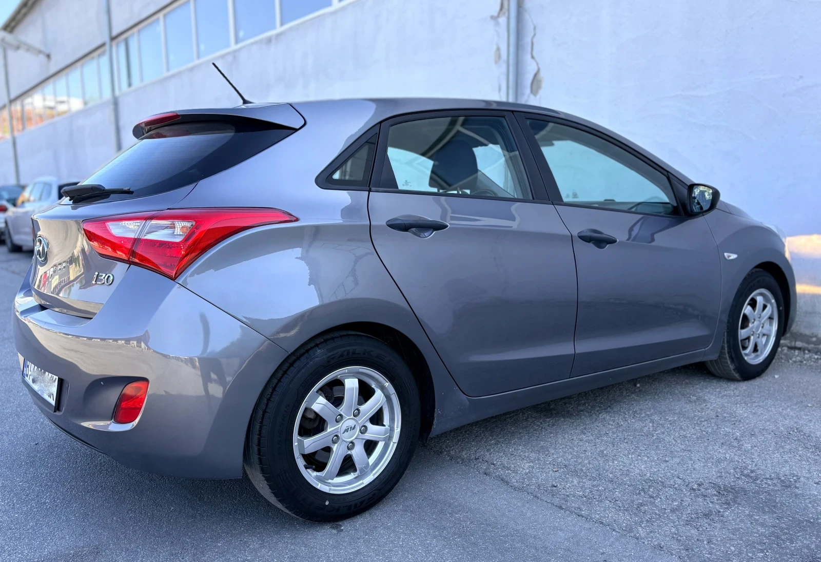 Hyundai I30 1.4i 107500, снимка 6 - Автомобили и джипове - 56121037