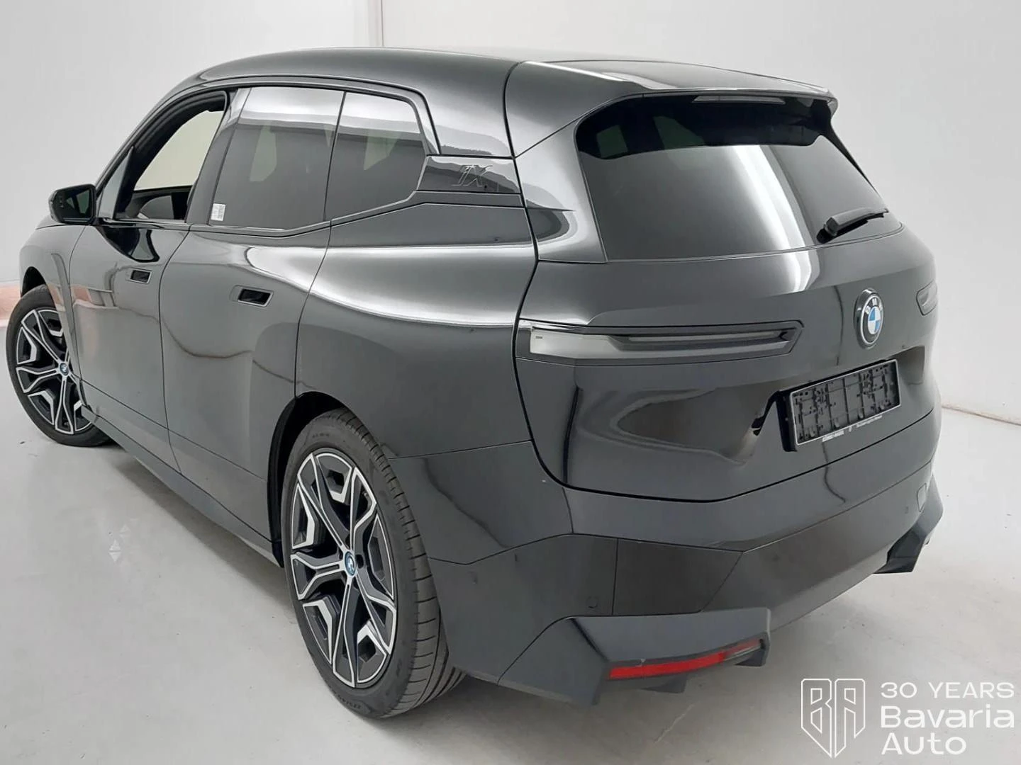 BMW iX 50 xDrive Sport, снимка 2 - Автомобили и джипове - 56131524