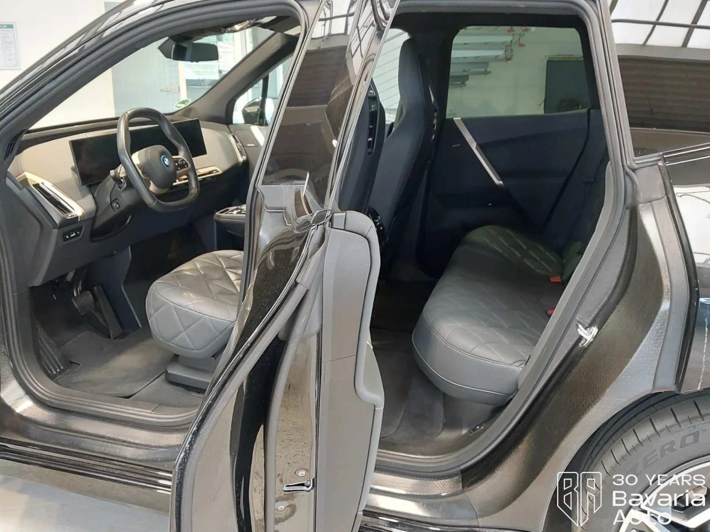 BMW iX 50 xDrive Sport, снимка 5 - Автомобили и джипове - 56131524