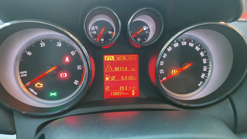 Opel Mokka 1.6 TDI 4X4, снимка 12 - Автомобили и джипове - 52297225