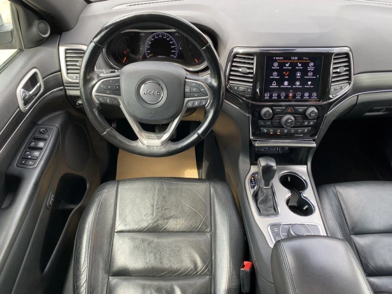 Jeep Grand cherokee Limited CAM* BLINDSPOT* ПОДГРЕВ* CARPLAY* , снимка 11 - Автомобили и джипове - 52520424