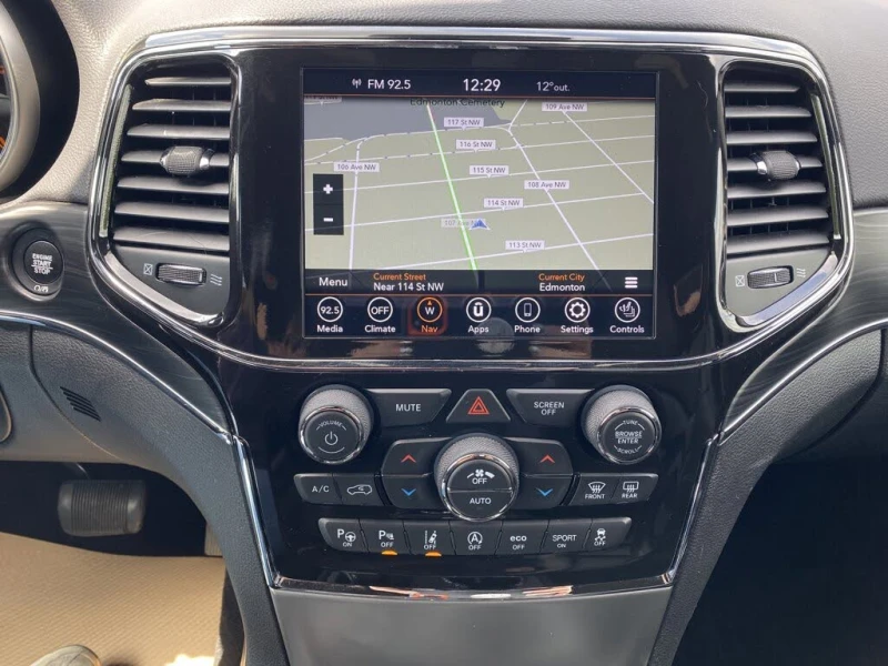 Jeep Grand cherokee Limited CAM* BLINDSPOT* ПОДГРЕВ* CARPLAY* , снимка 10 - Автомобили и джипове - 52520424