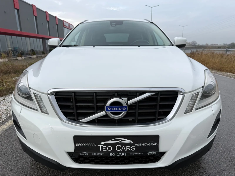 Volvo XC60 2.4D / AWD 4X4 / KOJA / AVTOMAT / NAVI / XENON, снимка 2 - Автомобили и джипове - 52581640