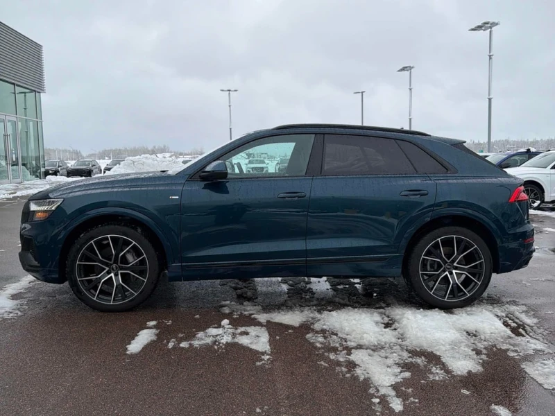 Audi Q8 * Technik * CARFAX * БЕЗ ПЪРВОНАЧАЛНА ВНОСКА, снимка 2 - Автомобили и джипове - 52642648