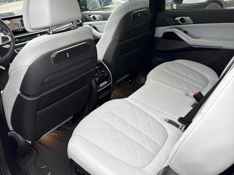 BMW X7 * xDrive40i * CARFAX * БЕЗ ПЪРВОНАЧАЛНА ВНОСКА, снимка 10 - Автомобили и джипове - 52703140
