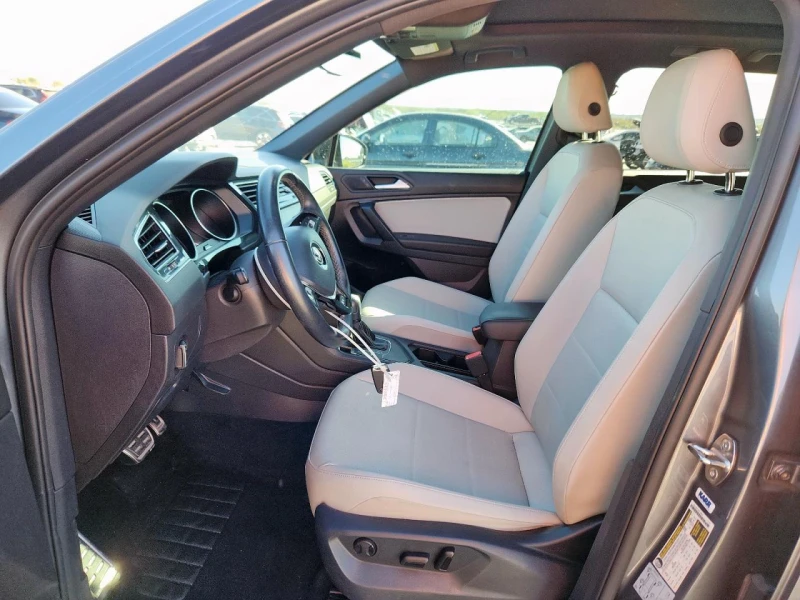 VW Tiguan 2l Volkswagen Se, снимка 7 - Автомобили и джипове - 53177390