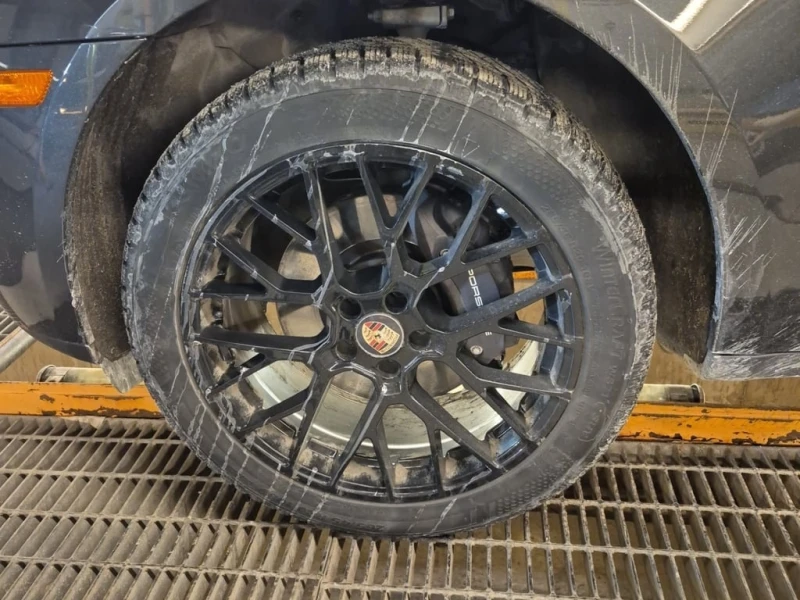 Porsche Macan * AWD * CARFAX * БЕЗ ПЪРВОНАЧАЛНА ВНОСКА, снимка 6 - Автомобили и джипове - 53199308