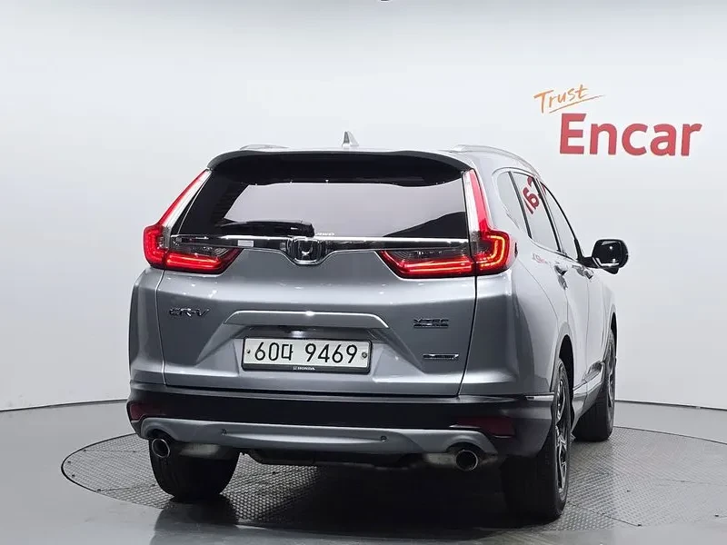 Honda Cr-v 1.5 Touring 4Wd, снимка 3 - Автомобили и джипове - 55927664
